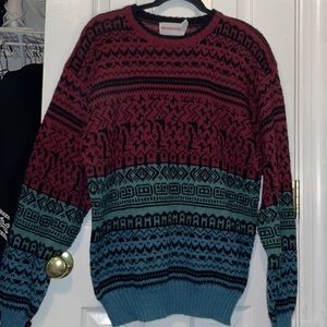 Mens Medium, Elaborate long sleeve sweater design